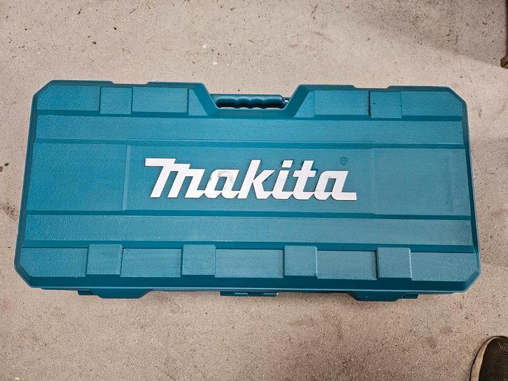 Makita Koffer/Systainer voor Flex/Haakse Slijper, Doe-het-zelf en Verbouw, Gereedschapskisten, Ophalen