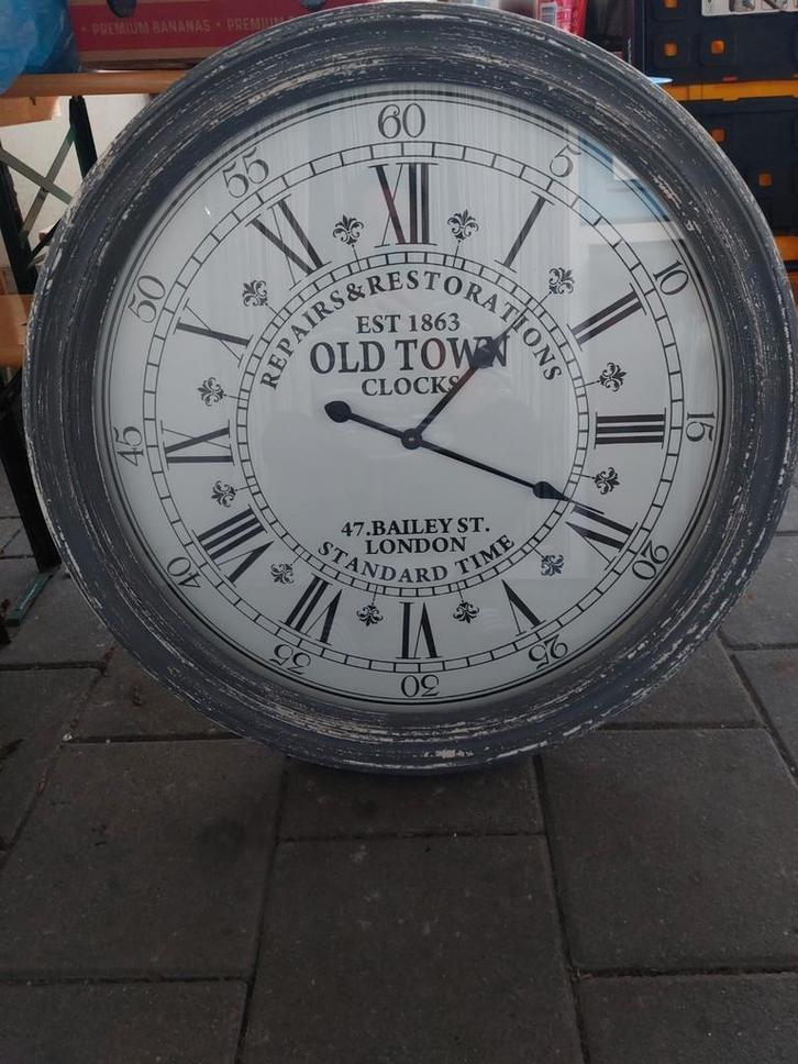 Grote Wandklok Old Town Clocks, Huis en Inrichting, Woonaccessoires | Klokken, Gebruikt, Wandklok, Analoog, Ophalen