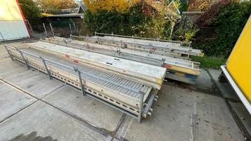 Loopbruggen beschikbaar voor biedingen