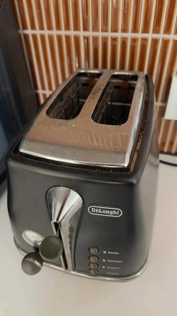 De'Longhi Keuken Set, Witgoed en Apparatuur, Koffiezetapparaten, Gebruikt, Gemalen koffie, Espresso apparaat, 2 tot 4 kopjes, Afneembaar waterreservoir