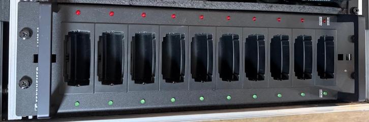 Sennheiser L1039-10 Tourguide lader voor EW en 200 packs, Muziek en Instrumenten, Microfoons, Zo goed als nieuw, Overige typen