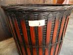 mandje bamboe zwart en bruin, Huis en Inrichting, Woonaccessoires | Schalen en Manden, Ophalen of Verzenden, 'T Olde Gre-j, Info@toldegrej.nl