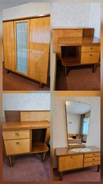 Slaapkamer 1958: kaptafel, linnenkast + nachtkastjes, Ophalen, Gebruikt, Tweepersoons, Mid century