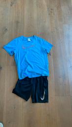 Nike sport setje maat 152, Kinderen en Baby's, Kinderkleding | Maat 152, Ophalen of Verzenden, Zo goed als nieuw