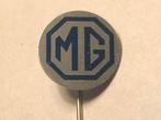 Metalen MG Automerk Speld (Blauw/Aluminiumkleur)., Verzamelen, Speldjes, Pins en Buttons, Transport, Ophalen of Verzenden, Speldje of Pin