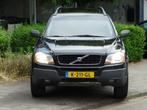 Volvo XC90 2.9 T6 Kinetic 7p. - GEREVISEERDE VERSNELLINGSBAK, Auto's, Gebruikt, Zwart, 137 €/maand, Zwart