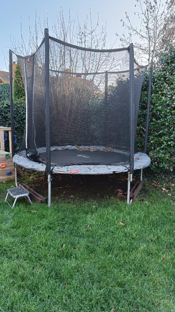 Berg trampoline 330cm, Kinderen en Baby's, Speelgoed | Buiten | Trampolines, Gebruikt, Ophalen