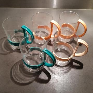 5 theeglazen beschikbaar voor biedingen
