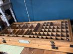 Antieke vitrine kist dubbel, Ophalen