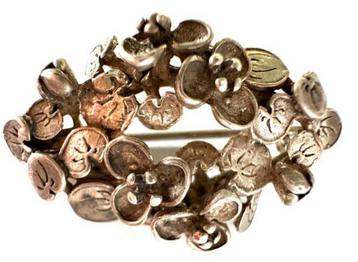 Antieke Zilveren broche beschikbaar voor biedingen