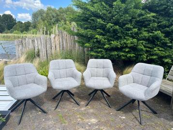 4 x draaibare eetkamerstoel Bouclé beschikbaar voor biedingen