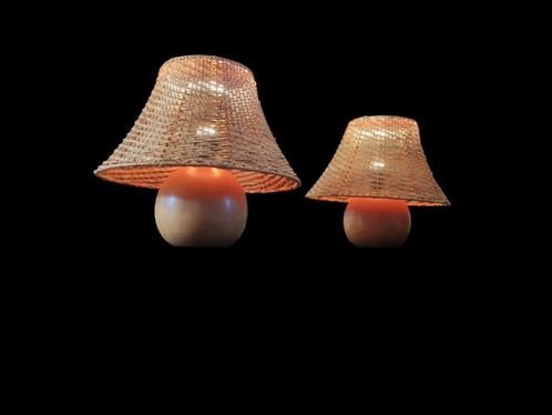Prachtige vintage Scandinavisch design riet houten tafellamp, Huis en Inrichting, Lampen | Tafellampen, Gebruikt, Minder dan 50 cm