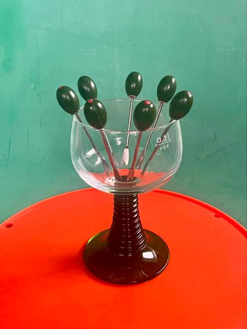 Retro olijfprikker set van 7 kleine olijven cocktailprikkers, Antiek en Kunst, Antiek | Bestek, Ophalen of Verzenden
