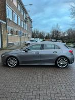 Mercedes (amg line) A-Klasse A 180 136pk 7G-DCT 2022 Grijs, Te koop, Zilver of Grijs, Geïmporteerd, 5 stoelen