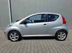Peugeot 107 1.0-12V XR STUURBEKRACHTIGING/92.000 KM!, Voorwielaandrijving, Stof, Gebruikt, Zwart