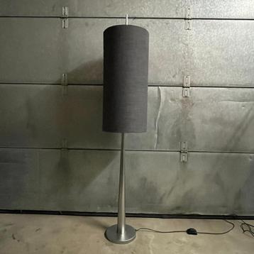 Modern Italiaans design lamp model Foster door Dab beschikbaar voor biedingen