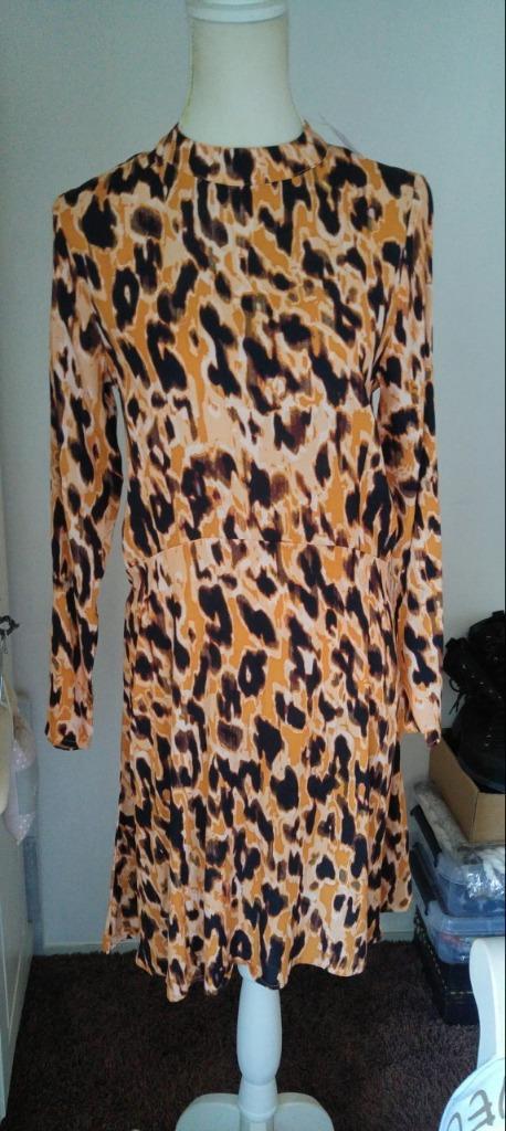 SUPER MOOI zwart/oranje/beige print jurkje mt. S - nieuw, Kleding | Dames, Jurken, Nieuw, Maat 36 (S), Overige kleuren, Boven de knie