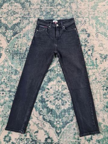 Tommy Hilfiger highrise cropped Izzy W26 L30 WMN Tulsi2630

 beschikbaar voor biedingen