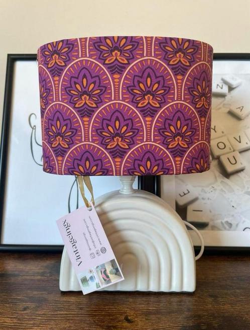 Sfeervolle vintage lamp! Lampenvoet + lampenkap NIEUW, Huis en Inrichting, Lampen | Lampenkappen, Zo goed als nieuw, Rond, Ophalen of Verzenden