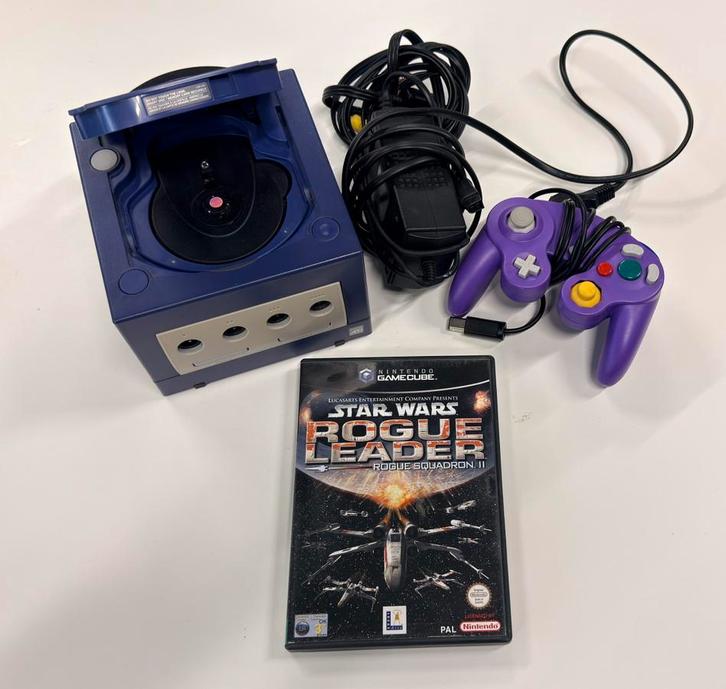 GameCube, Spelcomputers en Games, Spelcomputers | Nintendo GameCube, Gebruikt, Paars, Met 1 controller, Ophalen
