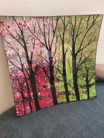 Decoratief glazen bord 31x31 cm met boommotief beschikbaar voor biedingen