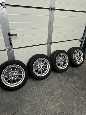 BMW Velgen 16 inch met goede banden beschikbaar voor biedingen