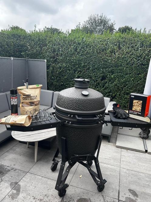 The Basterd Pro Large Graphite Kamado, Tuin en Terras, Houtskoolbarbecues, Zo goed als nieuw, Met accessoires, Ophalen