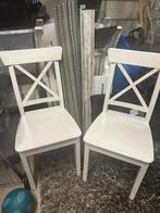 Twee landelijke houten stoelen, Huis en Inrichting, Stoelen, Twee, Wit, Ophalen of Verzenden, Hout