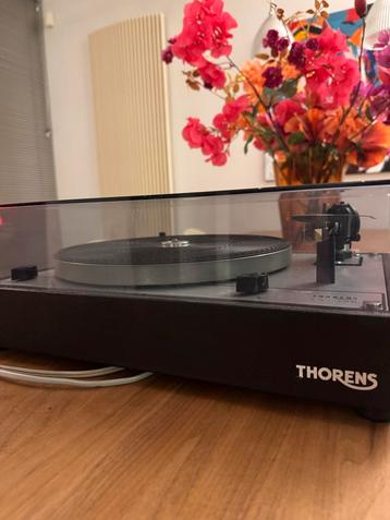 Goede Staat Thorens Platenspeler beschikbaar voor biedingen