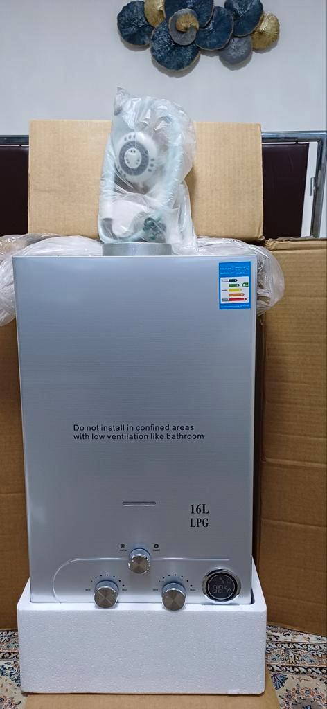 Geiserbutaan,propaan nieuwe 16L 18L, Doe-het-zelf en Verbouw, Geisers en Boilers, Nieuw, Geiser, Minder dan 20 liter, Minder dan 3 jaar oud