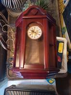 Klok wandklok woonaccesoires klokken, Antiek en Kunst, Antiek | Klokken, Ophalen of Verzenden