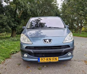 Peugeot 1007 1.4 2005 Grijs beschikbaar voor biedingen
