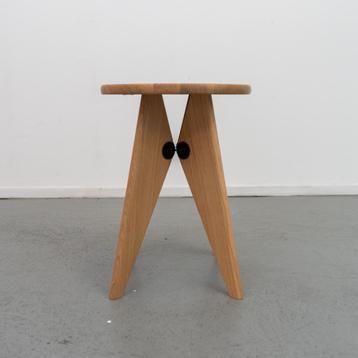 1x Vitra Jean Prouve Tabouret Bois - Nieuw beschikbaar voor biedingen