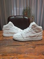 Air Jordan 1 'Tumbled Leather - Triple White' Size 36,5, Kleding | Dames, Schoenen, Wit, Nike, Ophalen of Verzenden, Sneakers of Gympen