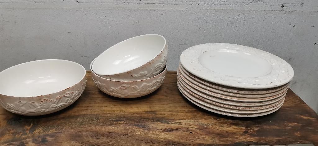 servies Cosy & Trendy Antiqua wit, Huis en Inrichting, Ophalen, Zo goed als nieuw, Bord(en), Overige stijlen