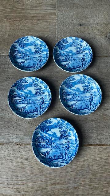 5 schaaltjes/onderzetters van The hunter van Myott servies beschikbaar voor biedingen