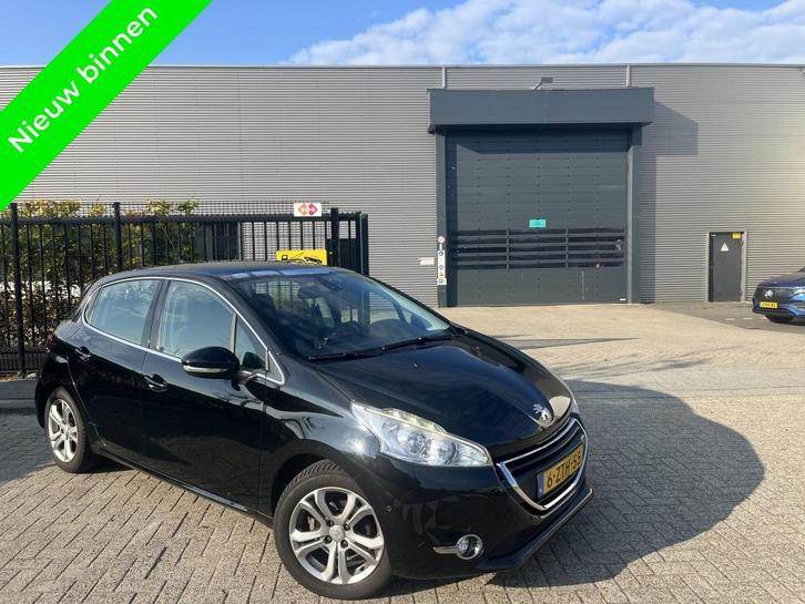 Peugeot 208 1.6 BlueHDi Parkeersensor Panorama, Auto's, Peugeot, Bedrijf, ABS, Airbags, Airconditioning, Bluetooth, Boordcomputer