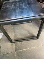 2 ijzer bijzettafels te koop, 45 tot 60 cm, Minder dan 55 cm, Metaal of Aluminium, Rond
