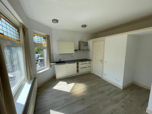 Studio van 24m2 in Leiden voor een student, Huizen en Kamers, Huizen te huur, Zuid-Holland, Studio, Direct bij eigenaar, A