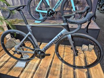 Bianchi Oltre carbon race 55CM beschikbaar voor biedingen