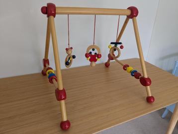 Houten Babygym beschikbaar voor biedingen