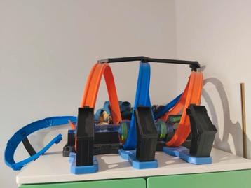 Hot Wheels kurkentrekker crash racebaanset beschikbaar voor biedingen