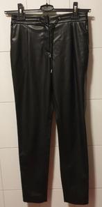 Leren broek van Hugo Boss mt 34 vegan, Kleding | Heren, Broeken en Pantalons, Zwart, Overige maten, Ophalen of Verzenden, Zo goed als nieuw