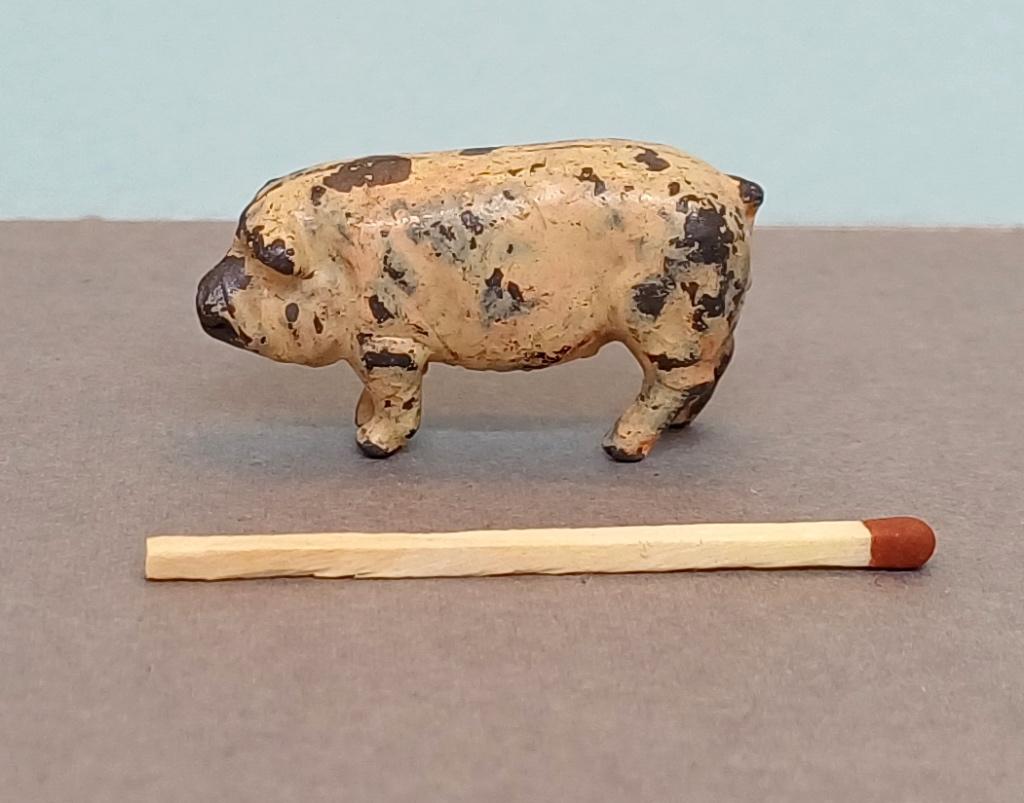Varken, miniatuur, van metaal, Ophalen of Verzenden, Zo goed als nieuw, Dier