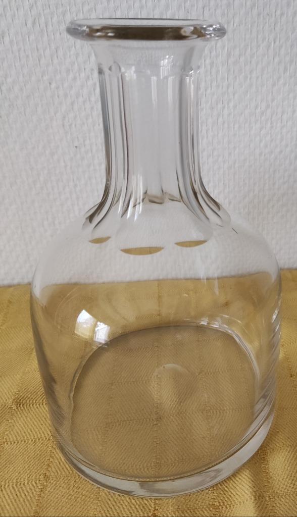 Glazen fles met bewerkte hals, Antiek en Kunst, Antiek | Glas en Kristal, Ophalen of Verzenden