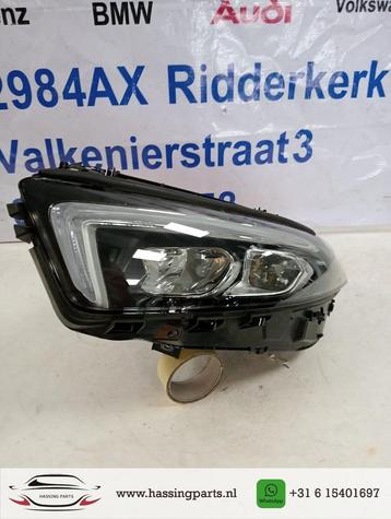 Mercedes A-Klasse W177 koplamp links A1779063805 beschikbaar voor biedingen