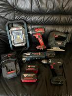 Bosch gereedschaps set 5 delig en accus en lader, Ophalen, Zo goed als nieuw