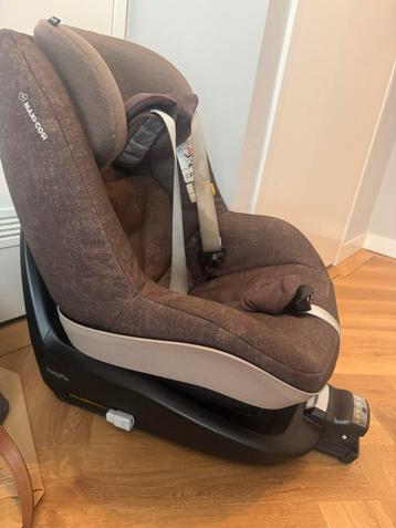 Maxi-cosi two way Pearl + Maxi-Cosi 2wayFix beschikbaar voor biedingen
