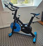 Fitbike Race Magnetic Home spinningfiets met SPD pedalen, Sport en Fitness, Ophalen, Benen, Spinningfiets, Zo goed als nieuw