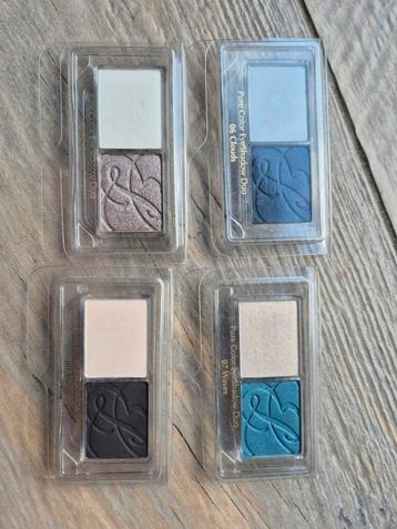 Estee Lauder Silky Duo EyeShadow in diverse kleuren beschikbaar voor biedingen
